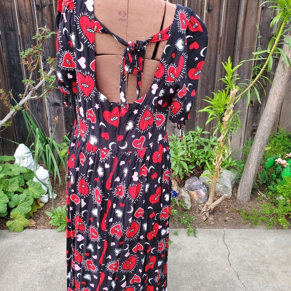 Hell Bunny Black and Red Heart Dress - Picture 4 of 6